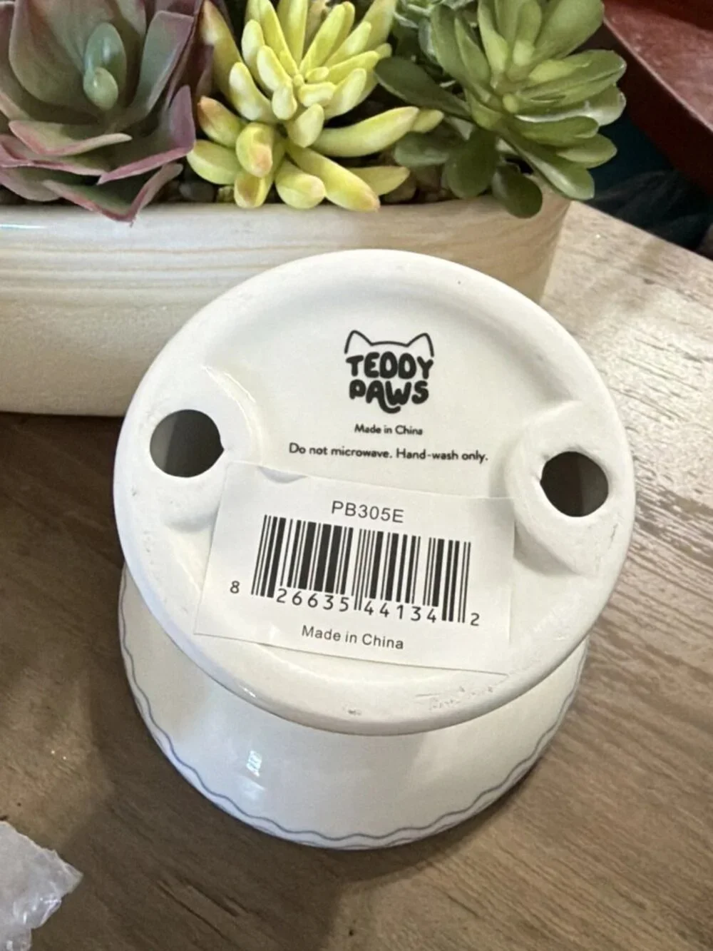 TEDDY PAWS Koi Fish Raised Ceramic Elevated Cat Bowl - NWOT